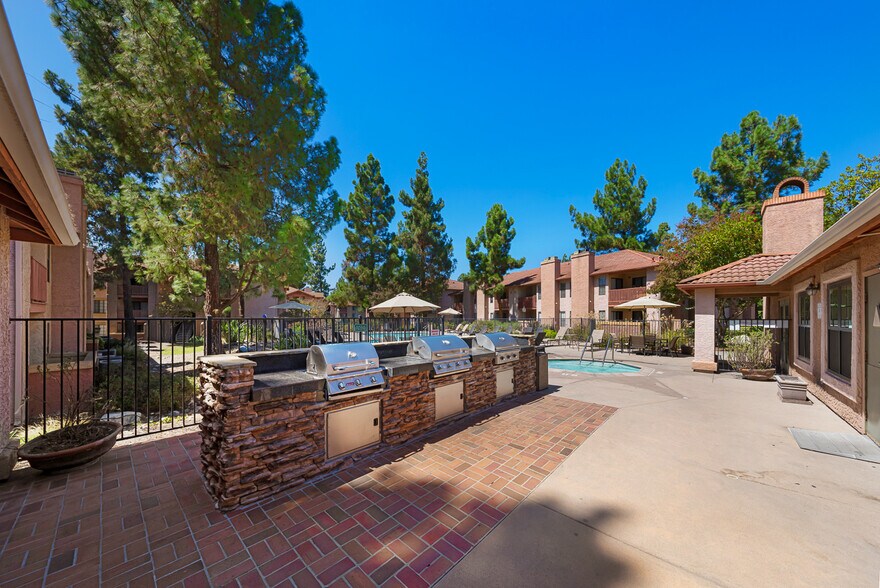 Building Photo - 12015 Alta Carmel Ct