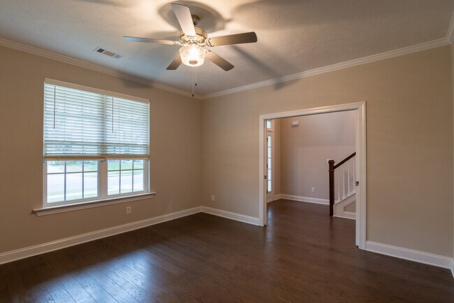 Building Photo - 453 Arrowwood Dr