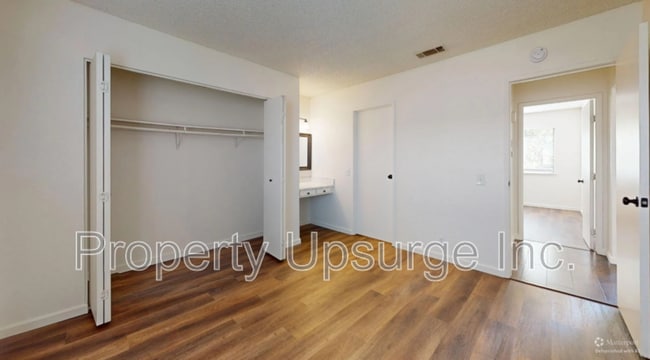 Building Photo - 1674 Bramble Pl