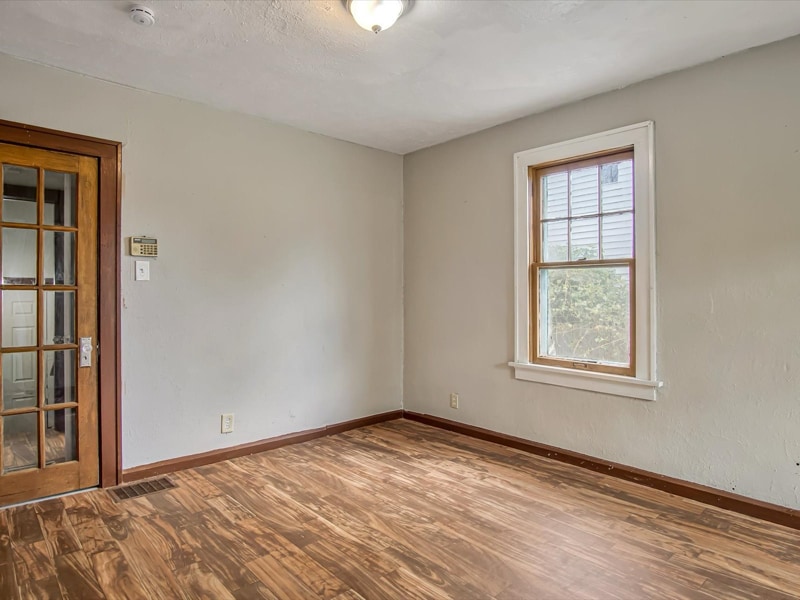 Building Photo - 5611 Hallows Ave