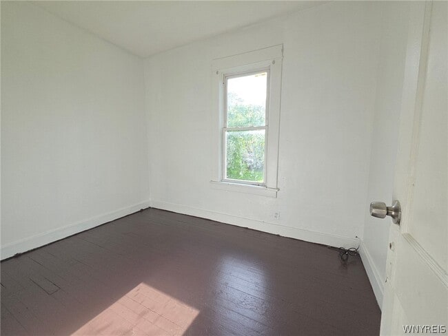 Building Photo - 67 Moeller St