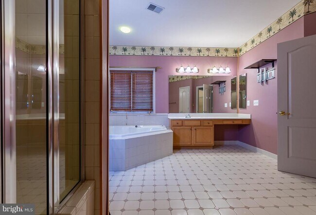 Building Photo - 21935 Windover Dr