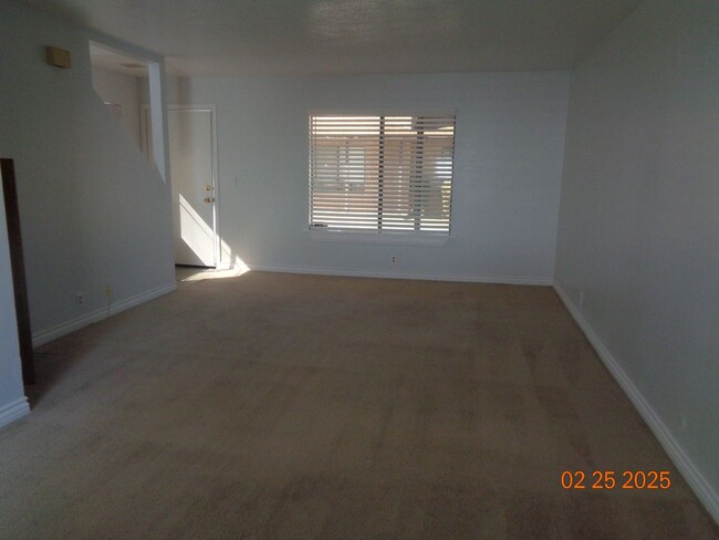 Building Photo - VanDam/East Lancaster Blvd