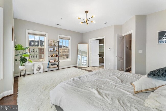 Building Photo - 726 River Mist Dr