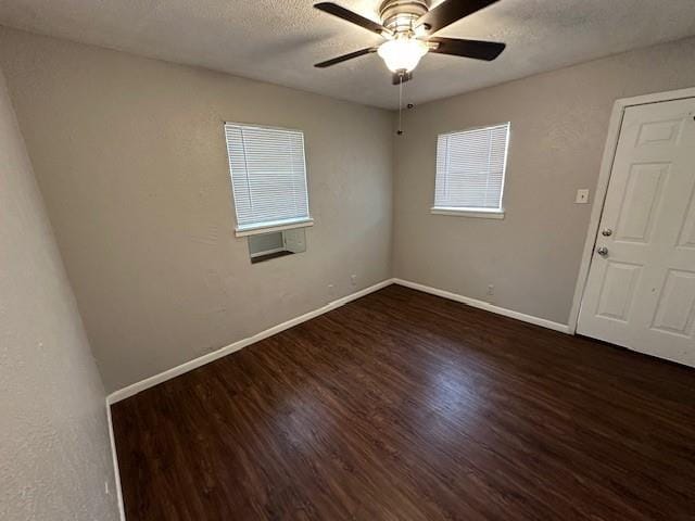 Building Photo - 907 S Mesquite St