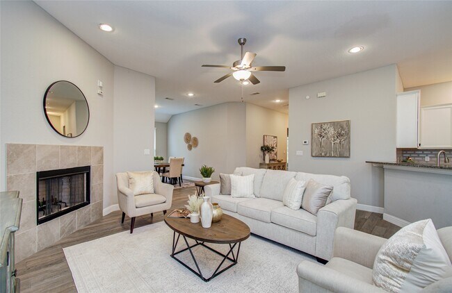 Building Photo - 19029 Villa Ln