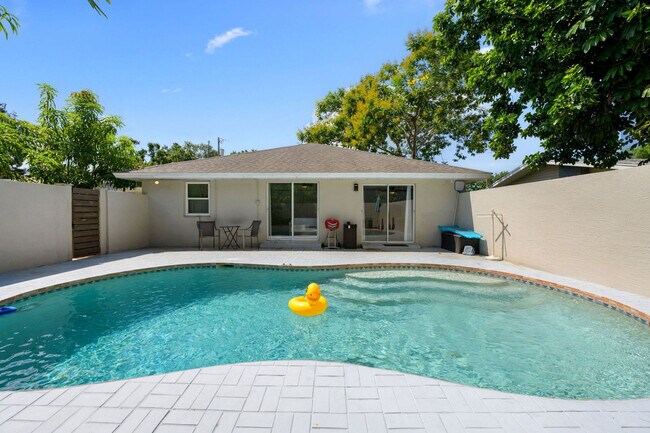 Building Photo - 2229 Alice Rd