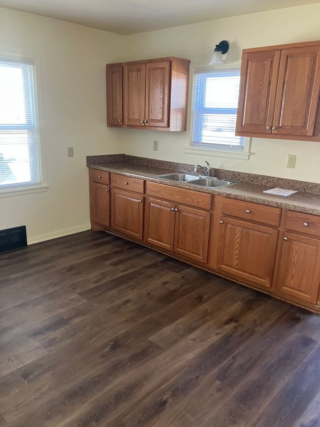 Building Photo - Coming SOON! Single Two Story Family 3 Bedroom Home