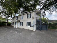 Building Photo - 106 E 3rd St