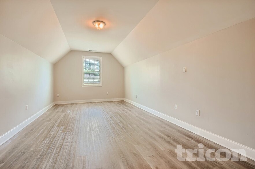 Building Photo - 2615 Morgan Park Dr SW