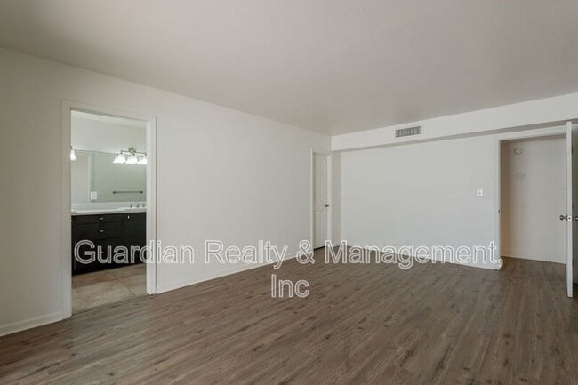 Building Photo - 3401 N 37th St