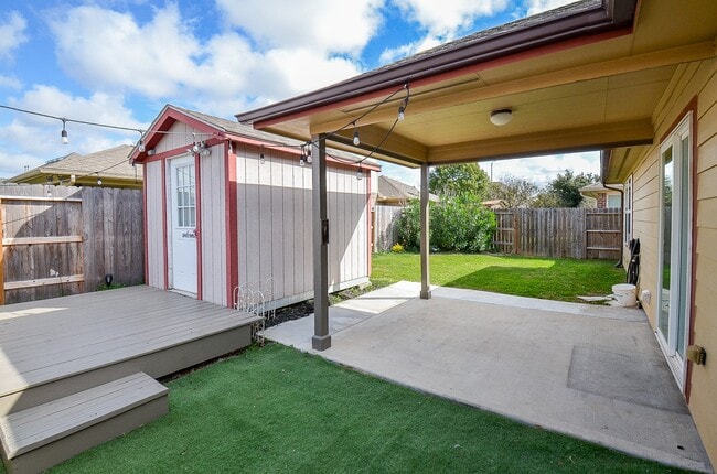 Building Photo - 9996 Boulder Bend Ln