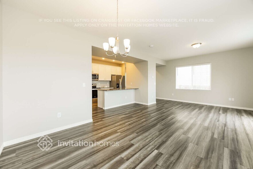 Building Photo - 6190 Bobolink Trl