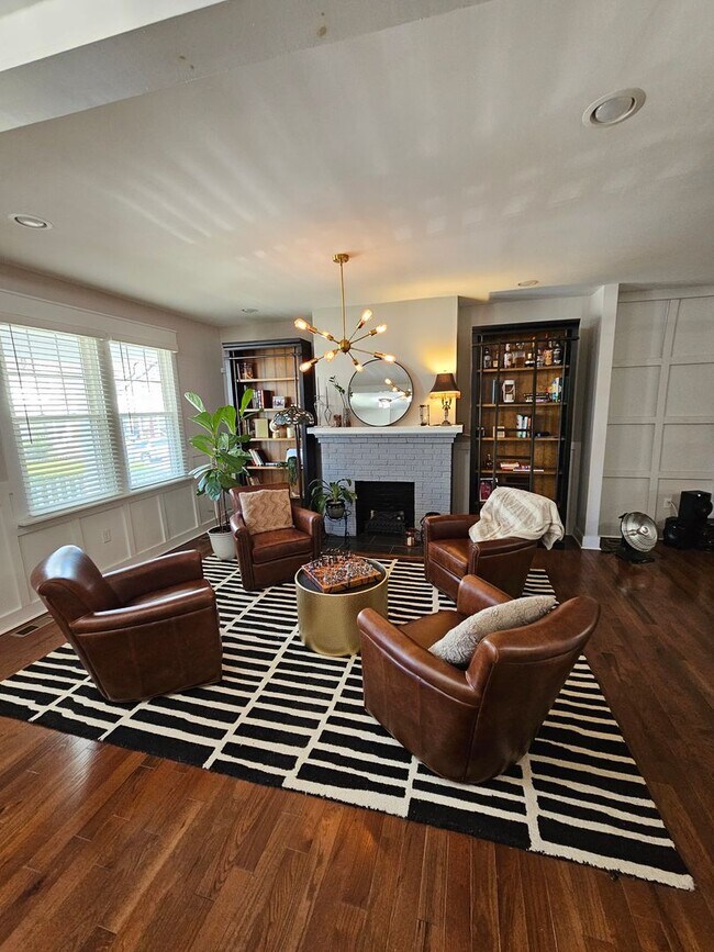 Building Photo - Church Hill Amazing 3 Bedroom 2.5 Bath Home