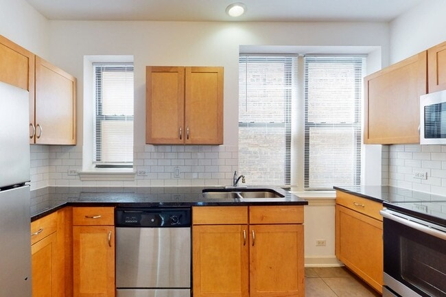 Floorplan - 5326-5336 S. Greenwood Avenue