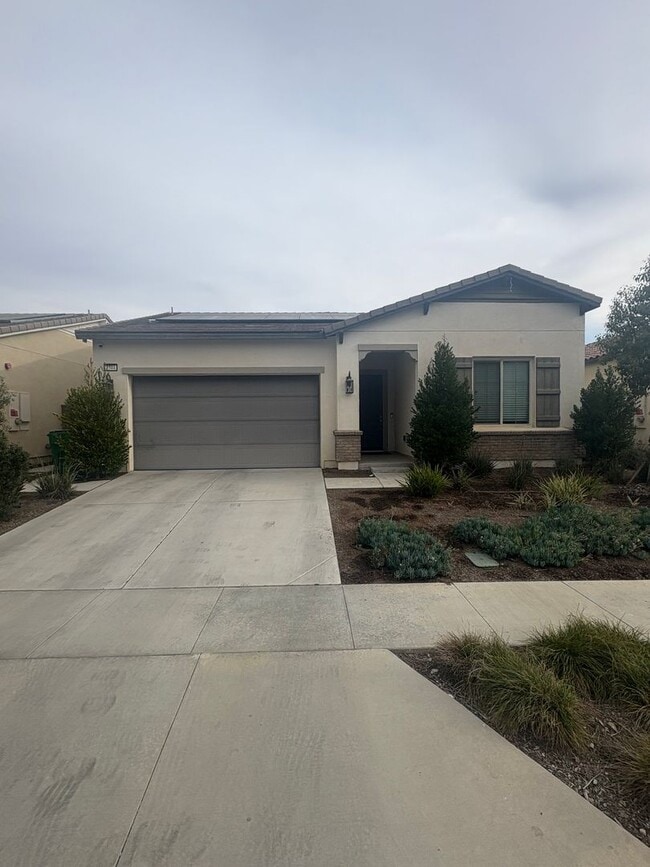 Building Photo - Beautiful home Bedford community!