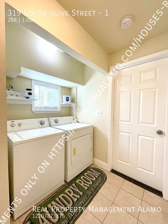 Building Photo - 319 S Olive St