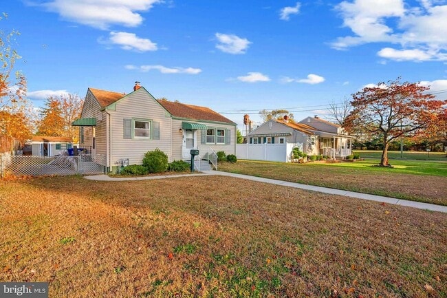 Building Photo - 610 Lee Ave