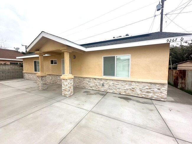Primary Photo - 9267 Faywood St