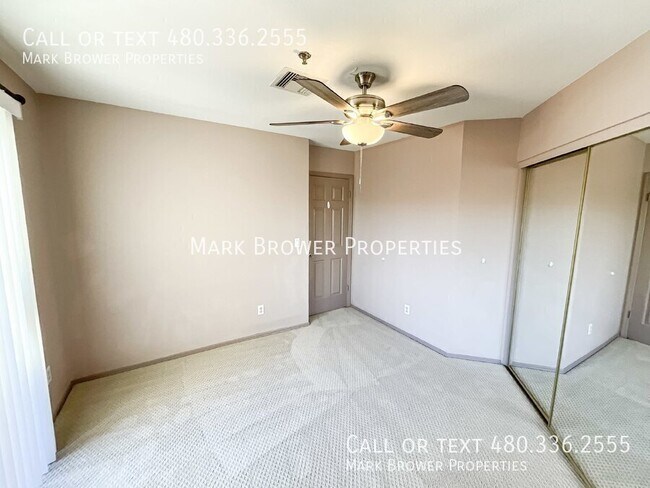Building Photo - 9276 E Sutton Dr