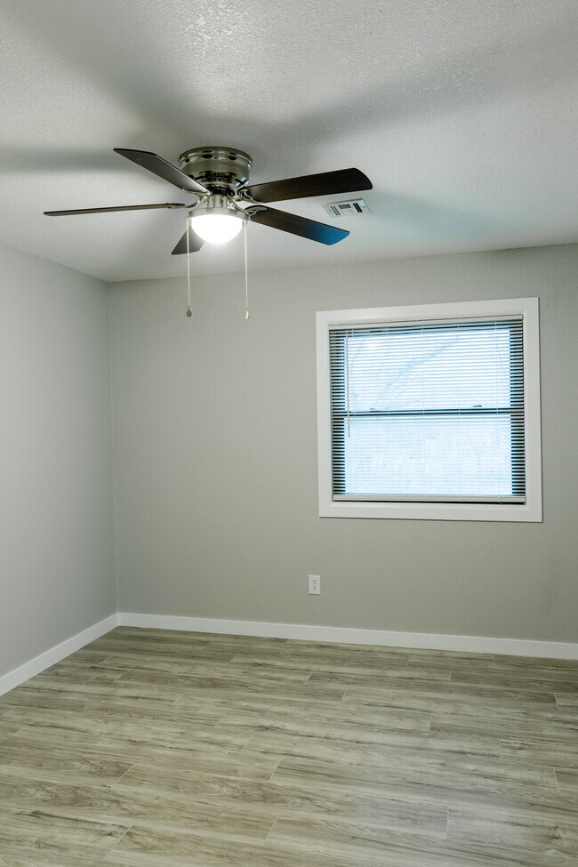 Building Photo - 101 NW K St