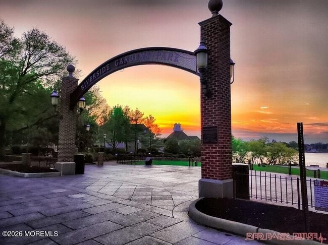 Building Photo - 21 Washington St