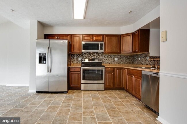 Building Photo - 8125 Gray Stone Ln