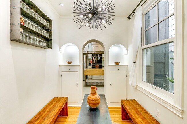Building Photo - 3232 Divisadero St