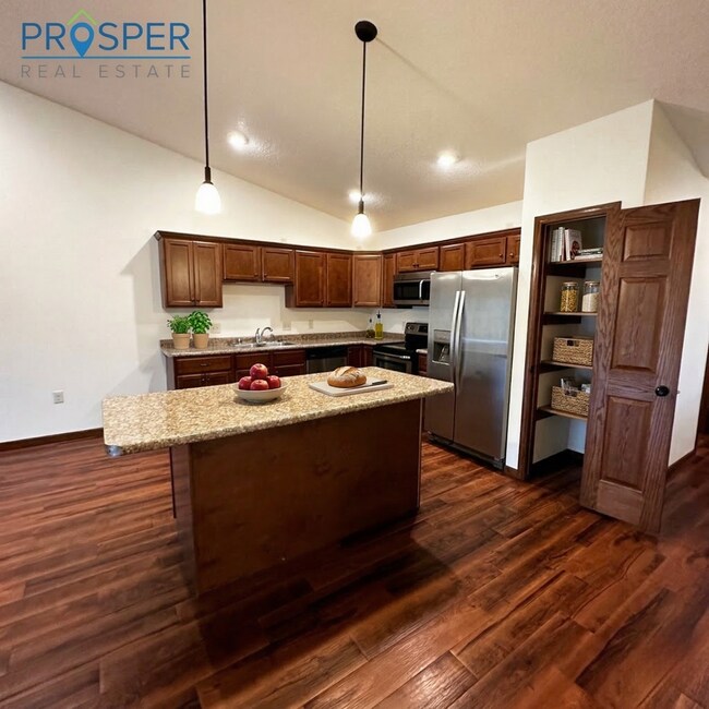 Building Photo - DA216X