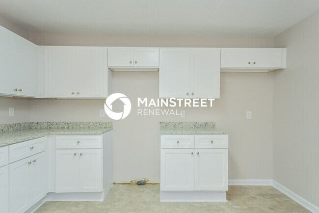 Building Photo - 3 Bedroom Pet-Friendly Home in Conyers, GA with Main Street Renewal