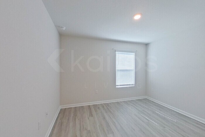 Building Photo - 4726 Malay Cir