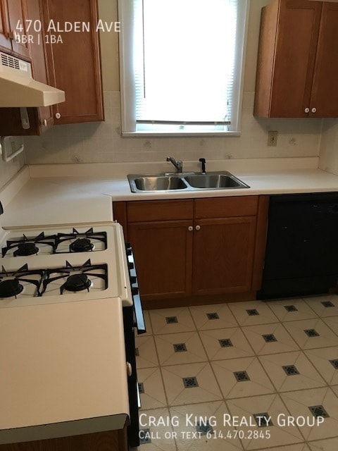 Building Photo - 470 Alden Ave