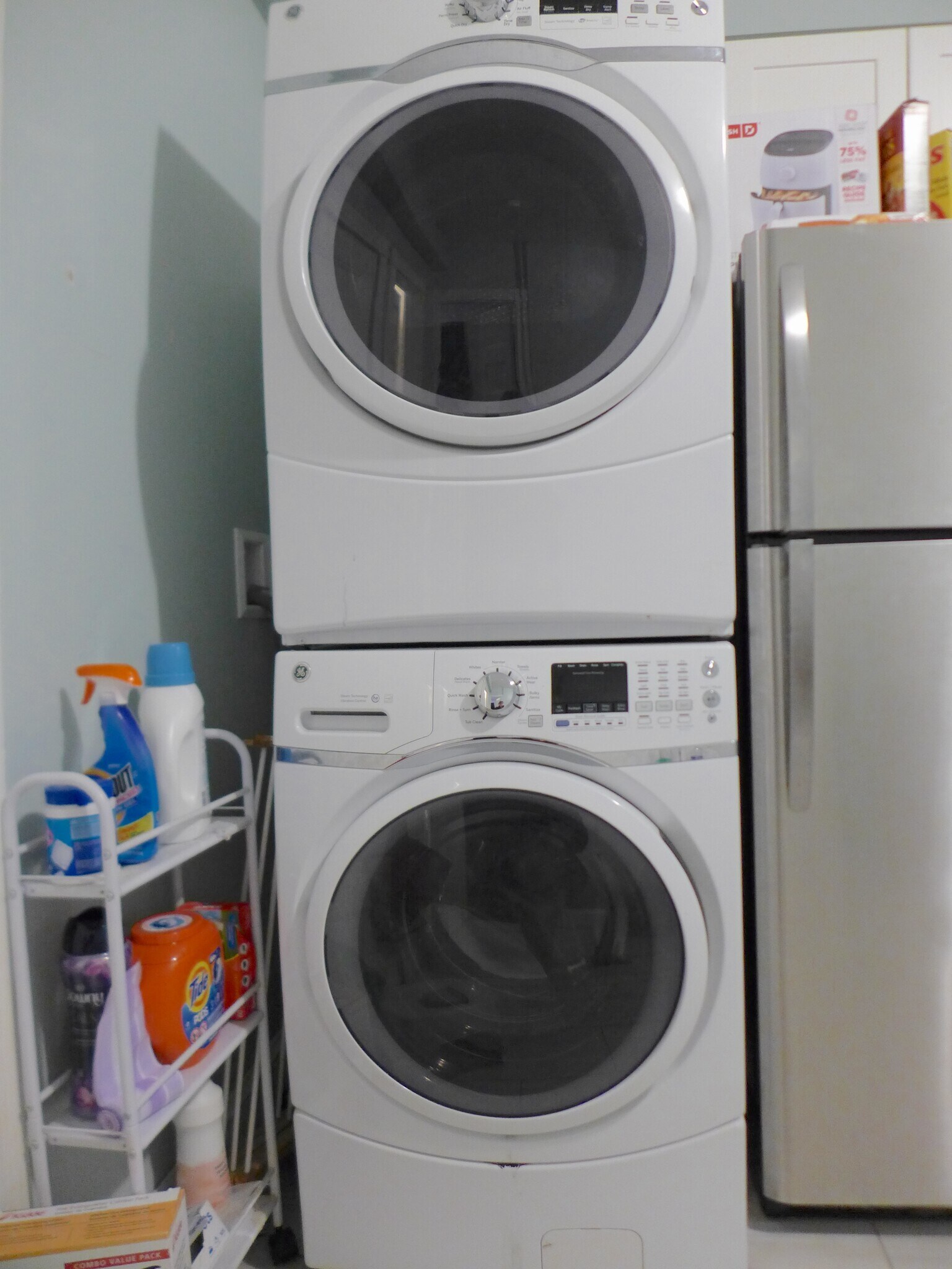 Building Photo - 6 Bucknam St