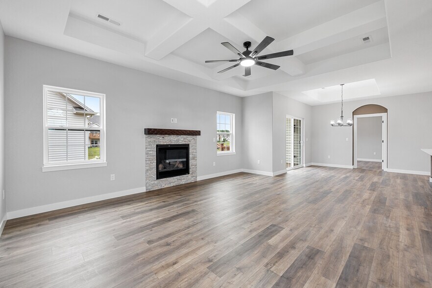 Building Photo - 1844 Woodland Way