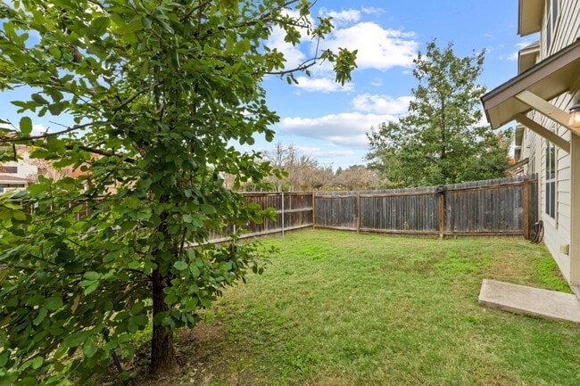 Building Photo - 13001 Hymeadow Dr