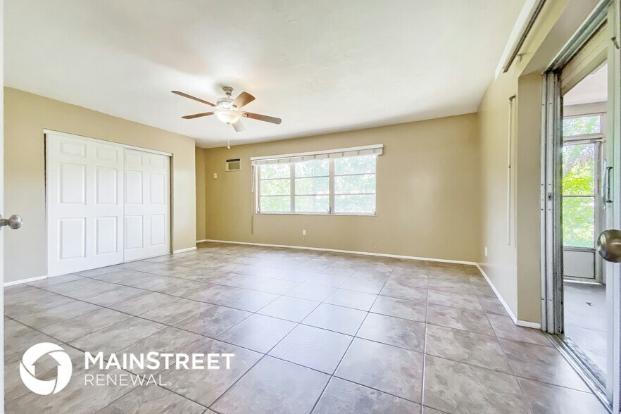 Building Photo - 7103 Wentworth Way