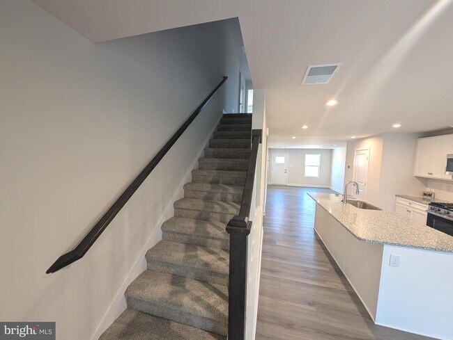 Building Photo - 114 RED LION Ct