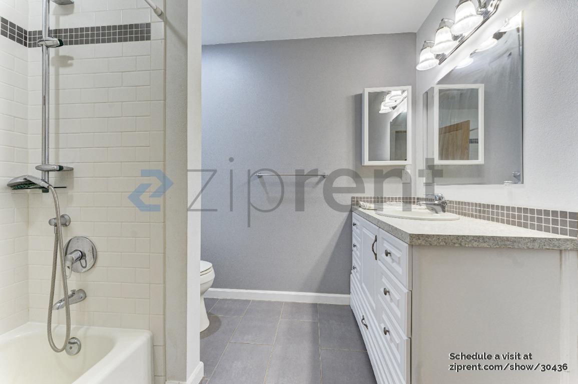 Building Photo - 1168 NW Sunlit Ln