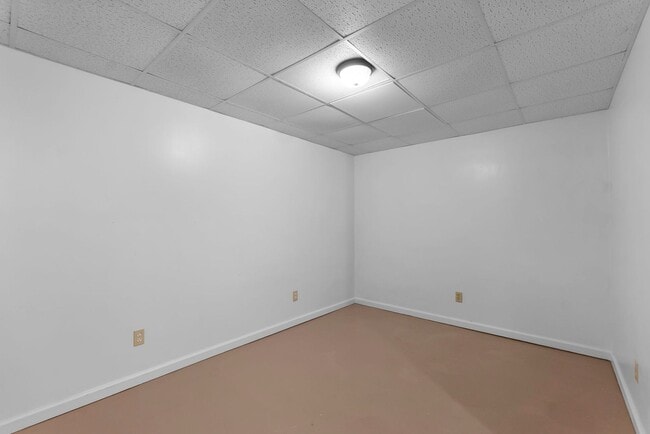 Building Photo - Spacious House in Cape Girardeau, Alma Schrader School District