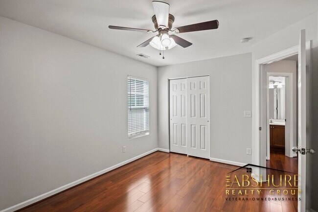 Building Photo - 3704 Hinton Grove Pl