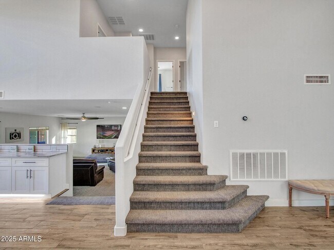 Building Photo - 4326 W Kenai Dr