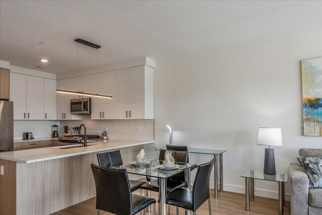 Building Photo - 365 Terhune Rd