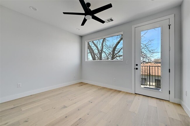 Building Photo - 8428 Hathaway Dr