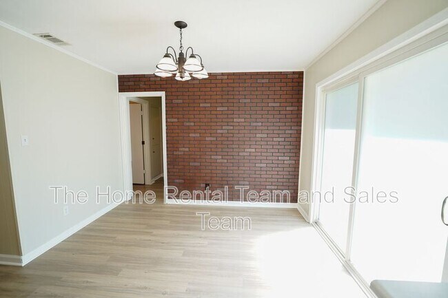 Building Photo - 109 W Fourteenth St