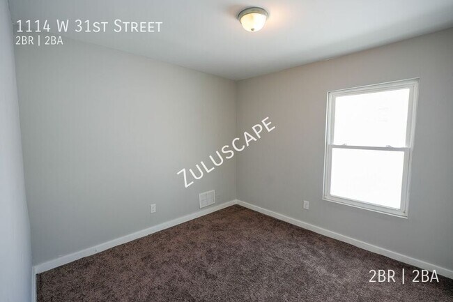 Building Photo - 1114 W 31st St