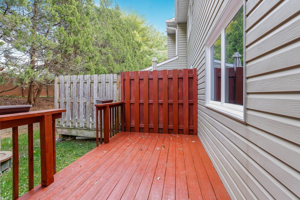 Building Photo - 363 Chickory Way