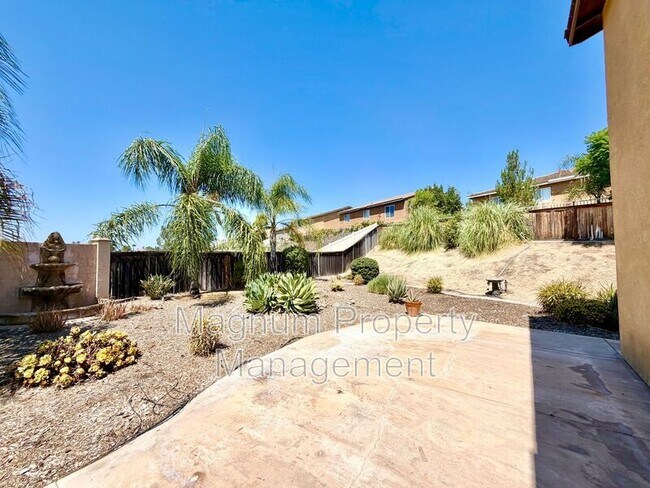 Building Photo - 46383 Vianne Ct