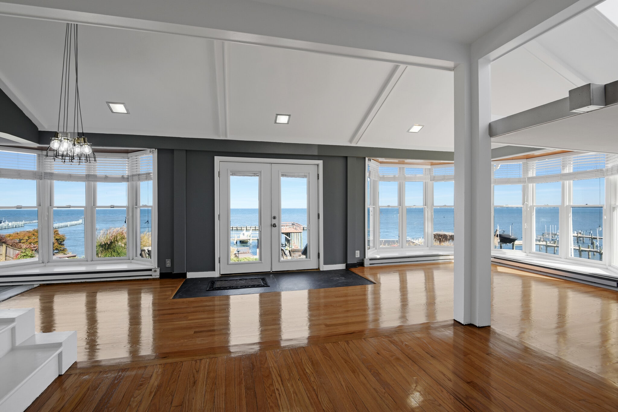 Building Photo - 1301 Rogers Rd