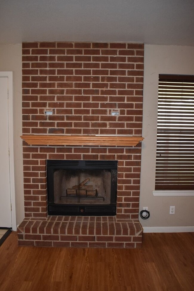 Building Photo - GET AWAY FROM IT ALL!!! BEAUTIFUL COUNTRY SETTING 3 Br 2 Bath close to Stillhouse Lake