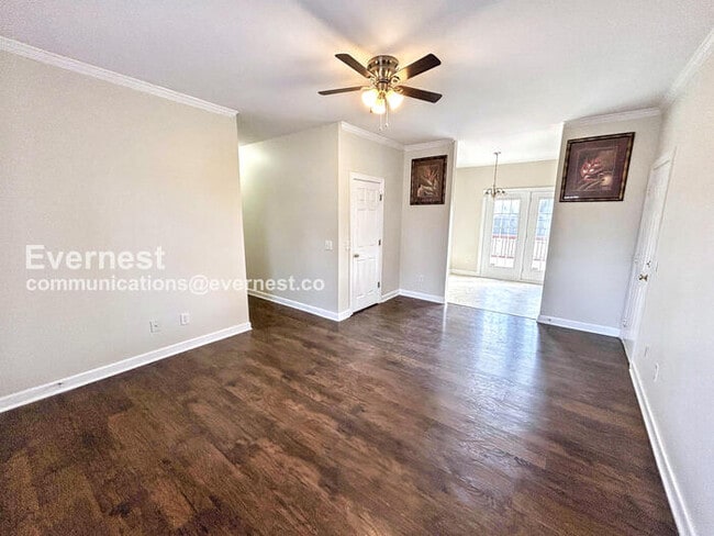 Building Photo - 503 Castleview Dr